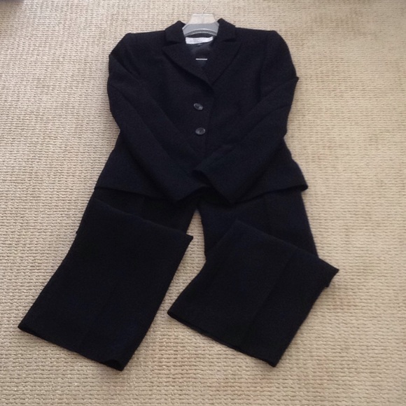Tahari | Other | Tahari Petite Black Pant Suit | Poshmark